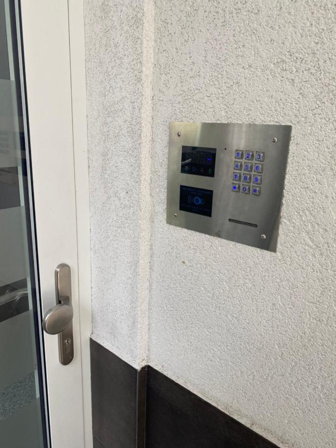 Apartament Przy Parku Z Duzym Tarasem ,Prywatny Parking Apartamento Świnoujście Exterior foto